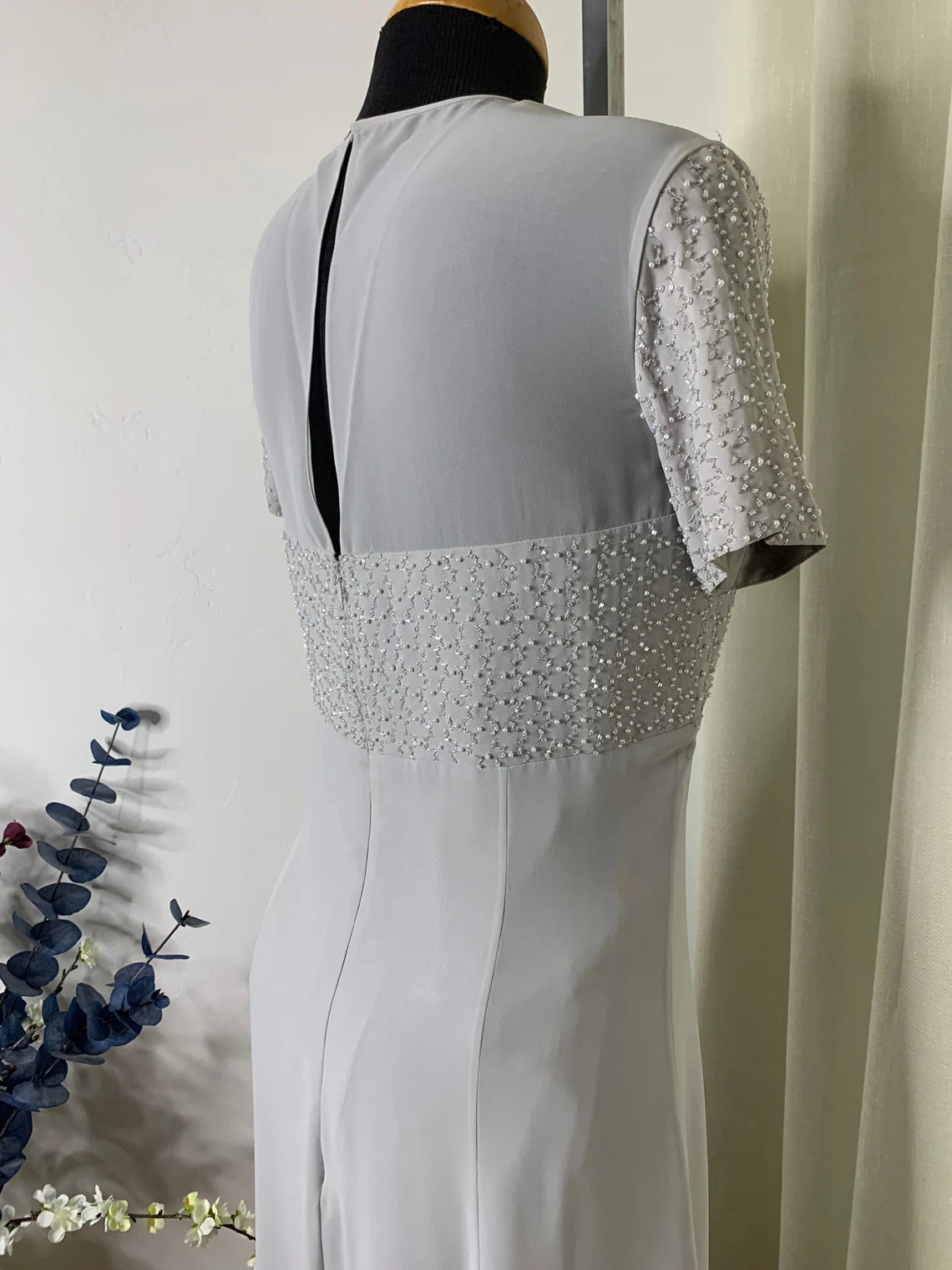Silver Short Sleeve Beaded Chiffon Dress Vintage Mother of The Bride Modest Gown