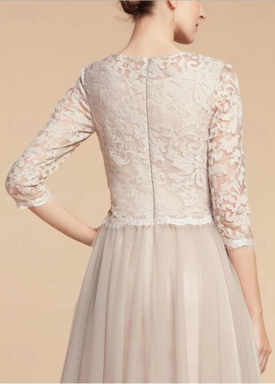 A-Line Mother of the Bride Dress Wedding Guest Elegant Jewel Neck Knee Length Lace Tulle with Pleats