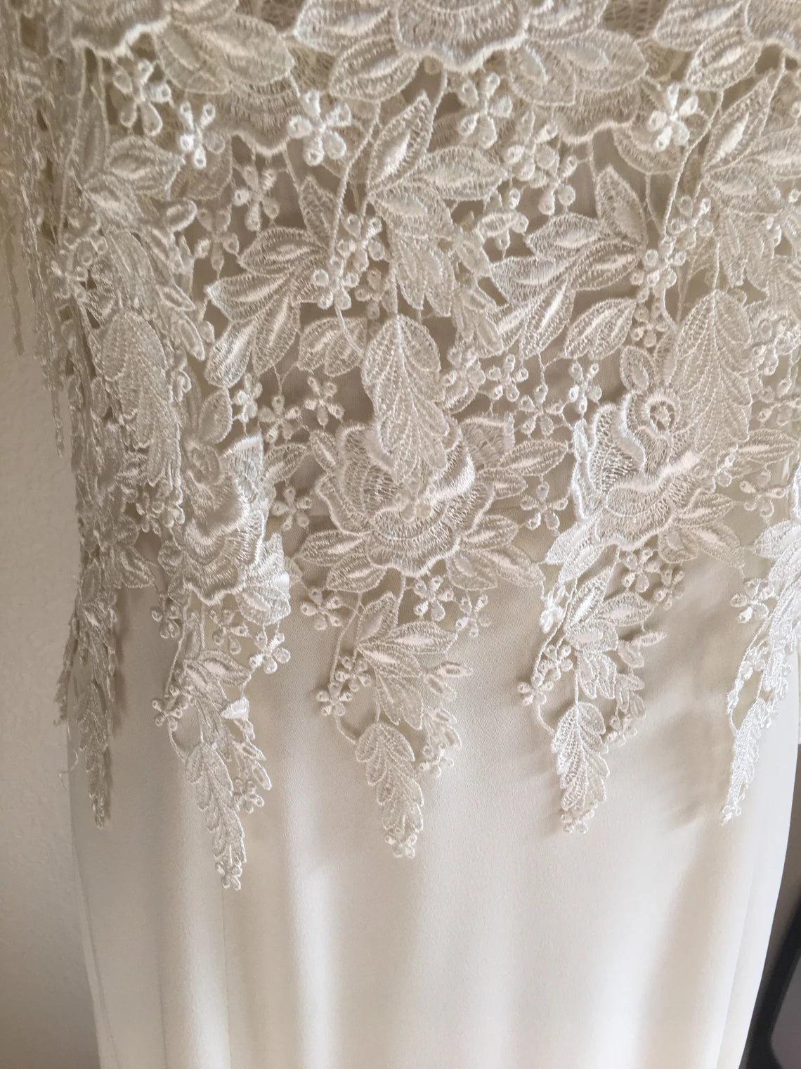 Vintage Lace Mid Calf Length Cream Lace Mother of the Bride Dresse