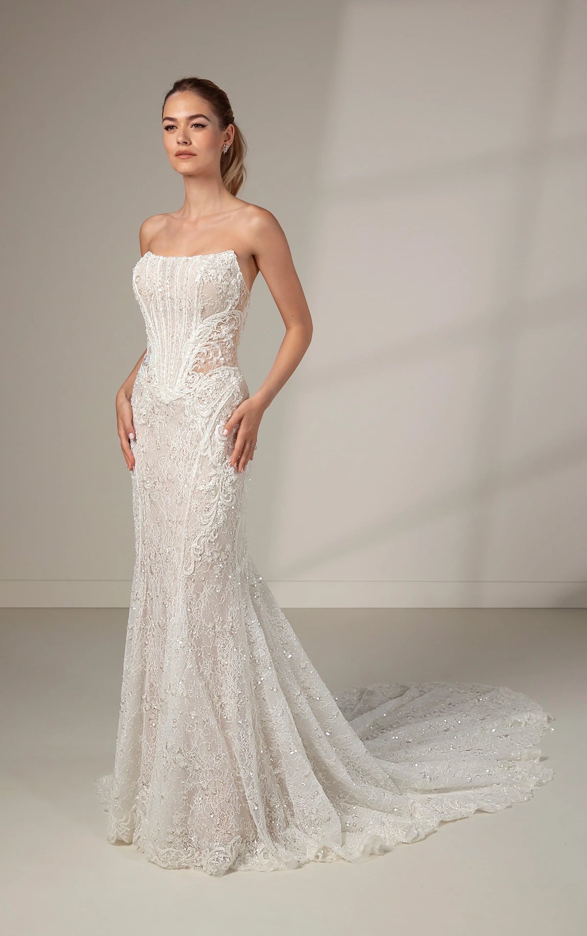 Modern Art Deco Sparkling Lace Fit-and-Flare Wedding Dress – Koutun Dress