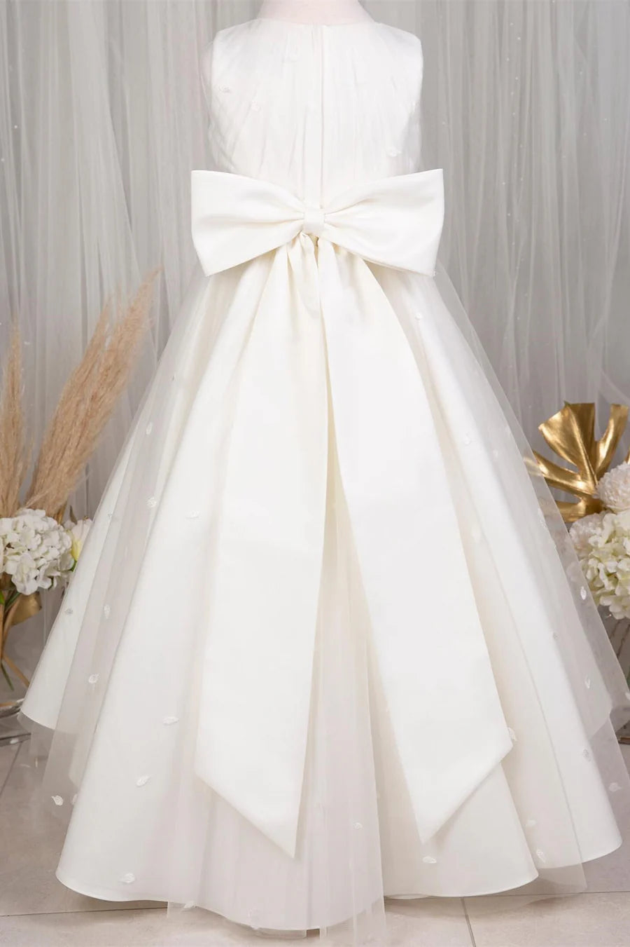 White Rounded Neck Bow-Back Girl Birthday Dress