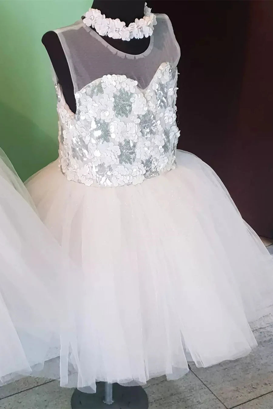 White Sequins Sleeveless Flower Girl Dress