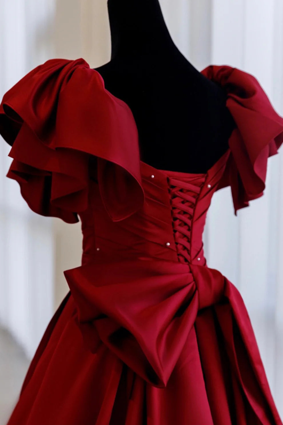 Burgundy Vintage Fashion Exquisite Beading A-Line Long Satin Ruched Ball Gown Evening Dress