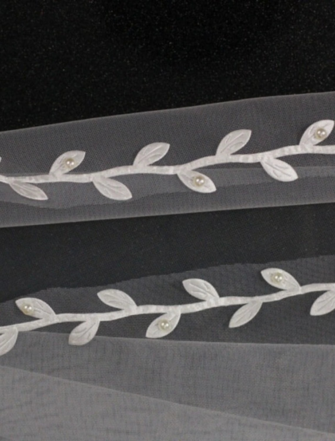 Elegant Luxurious Wedding Veil Cathedral Veils with Faux Pearl / Appliques 118.11 in (300cm)