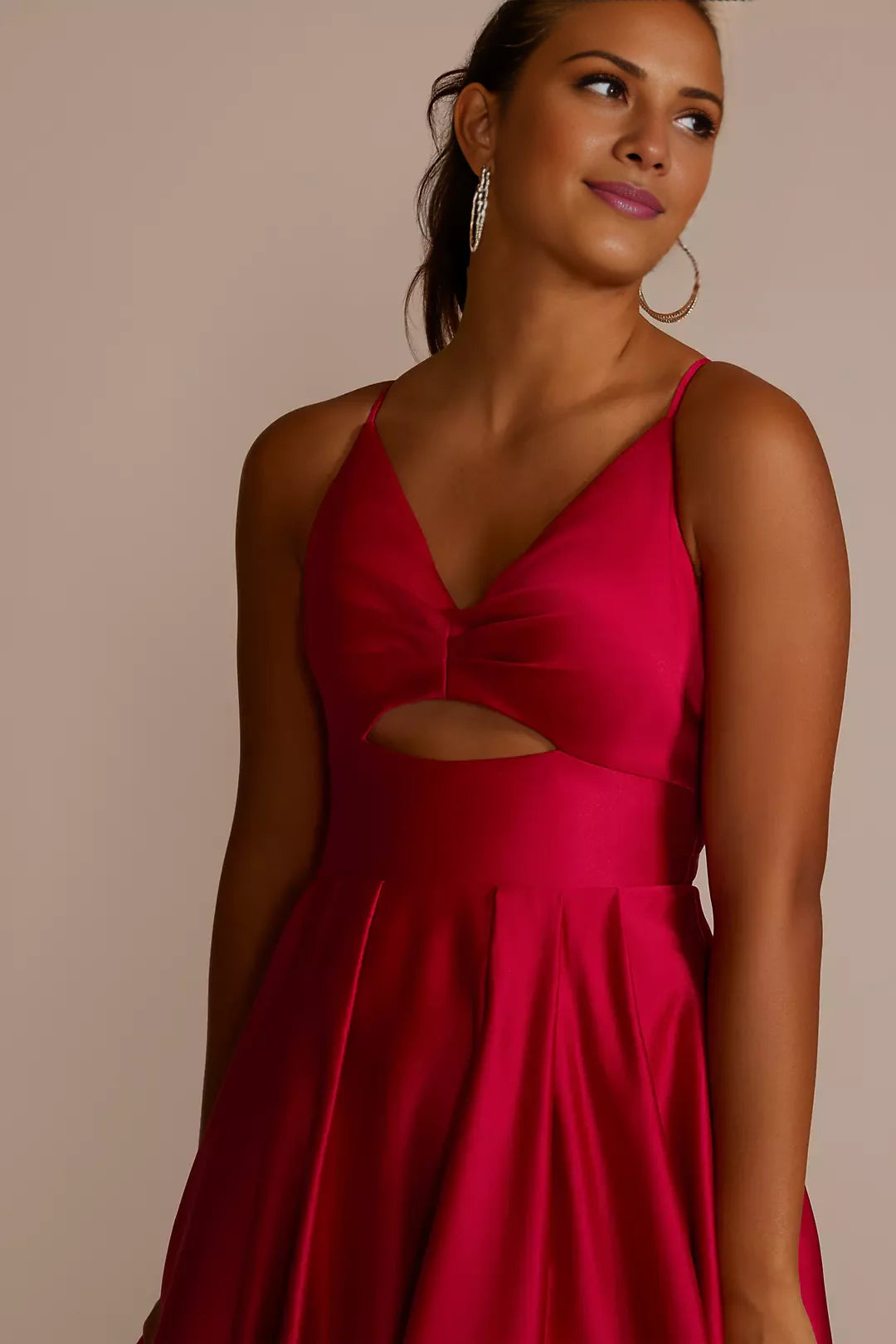 V collar backless sleeveless thin shoulder strap and floor length Prom dress