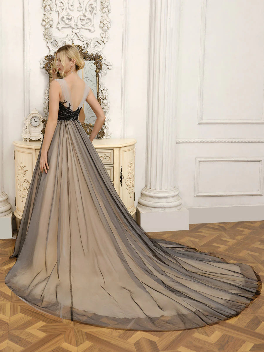 Tulle V-Neck Sleeveless Ball Gown Wedding Dresses With Beading