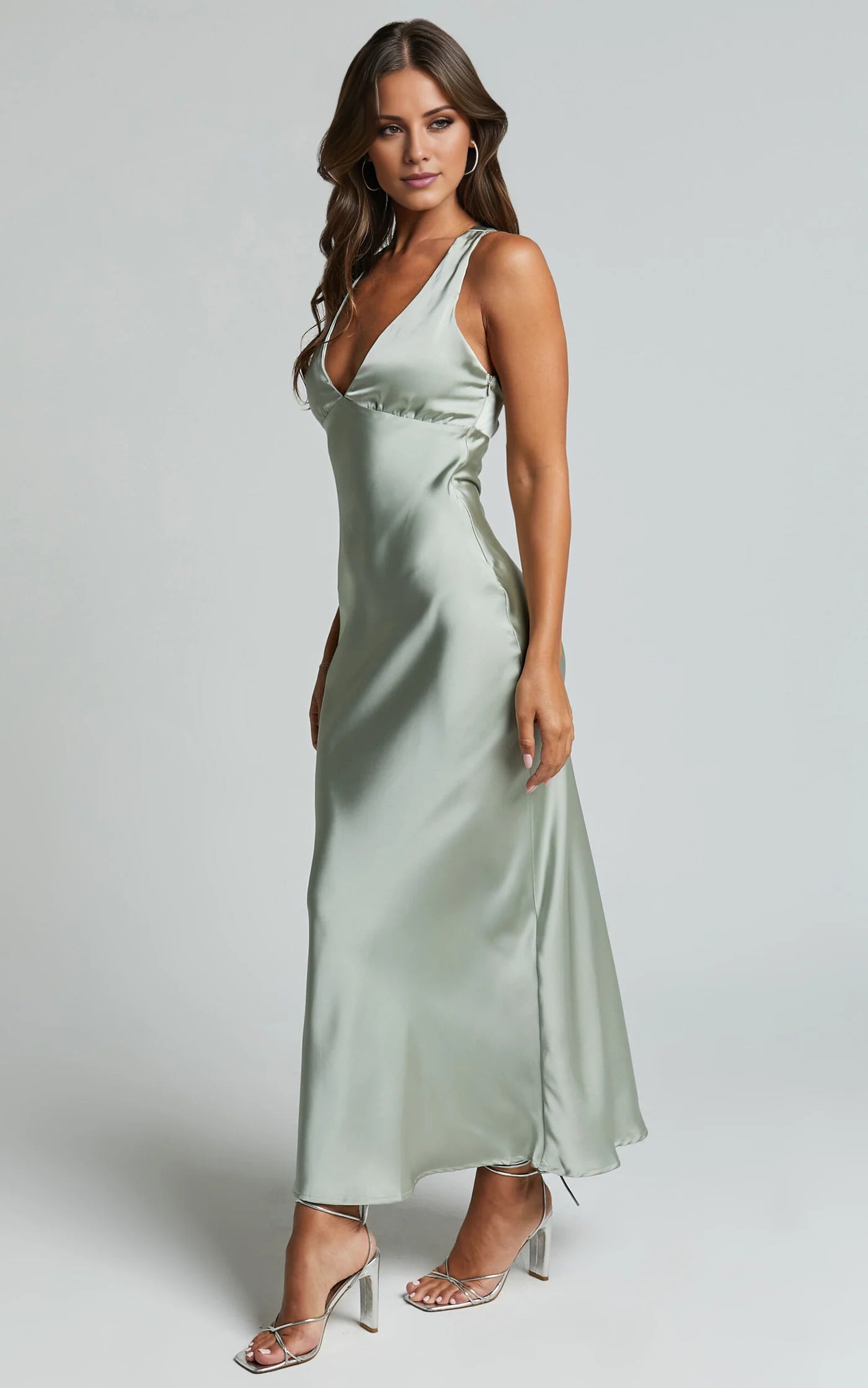 V-neck off shoulder sleeveless backless and floor length Prom dress