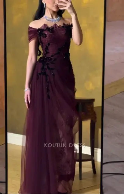 Burgundy Off The Shoulder Floral Applique Tulle Lace A Line Floor Length Prom Dress