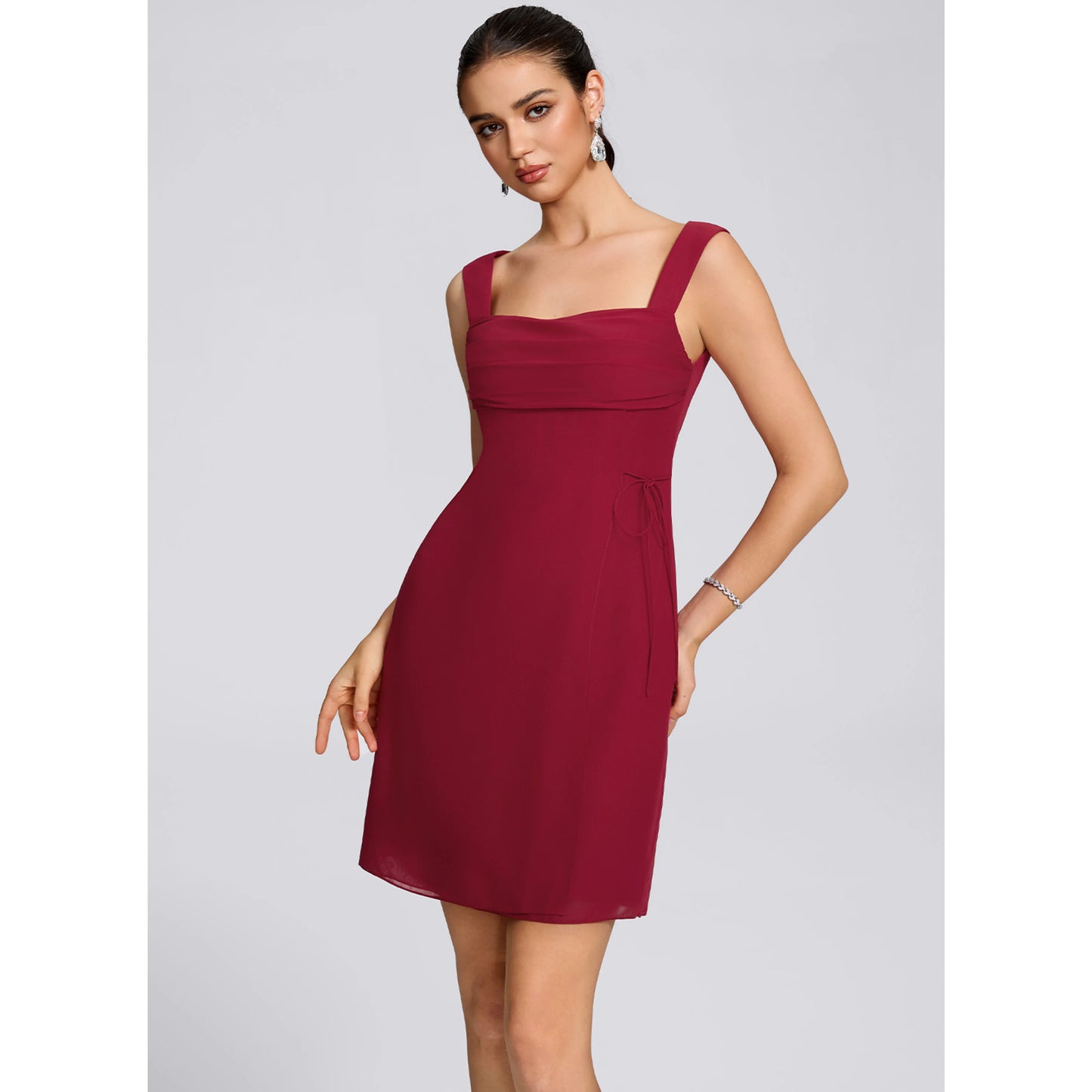 Chic A-Line Square Neck Sleeveless Pleated Backless Burgundy Short Homecoming Dress