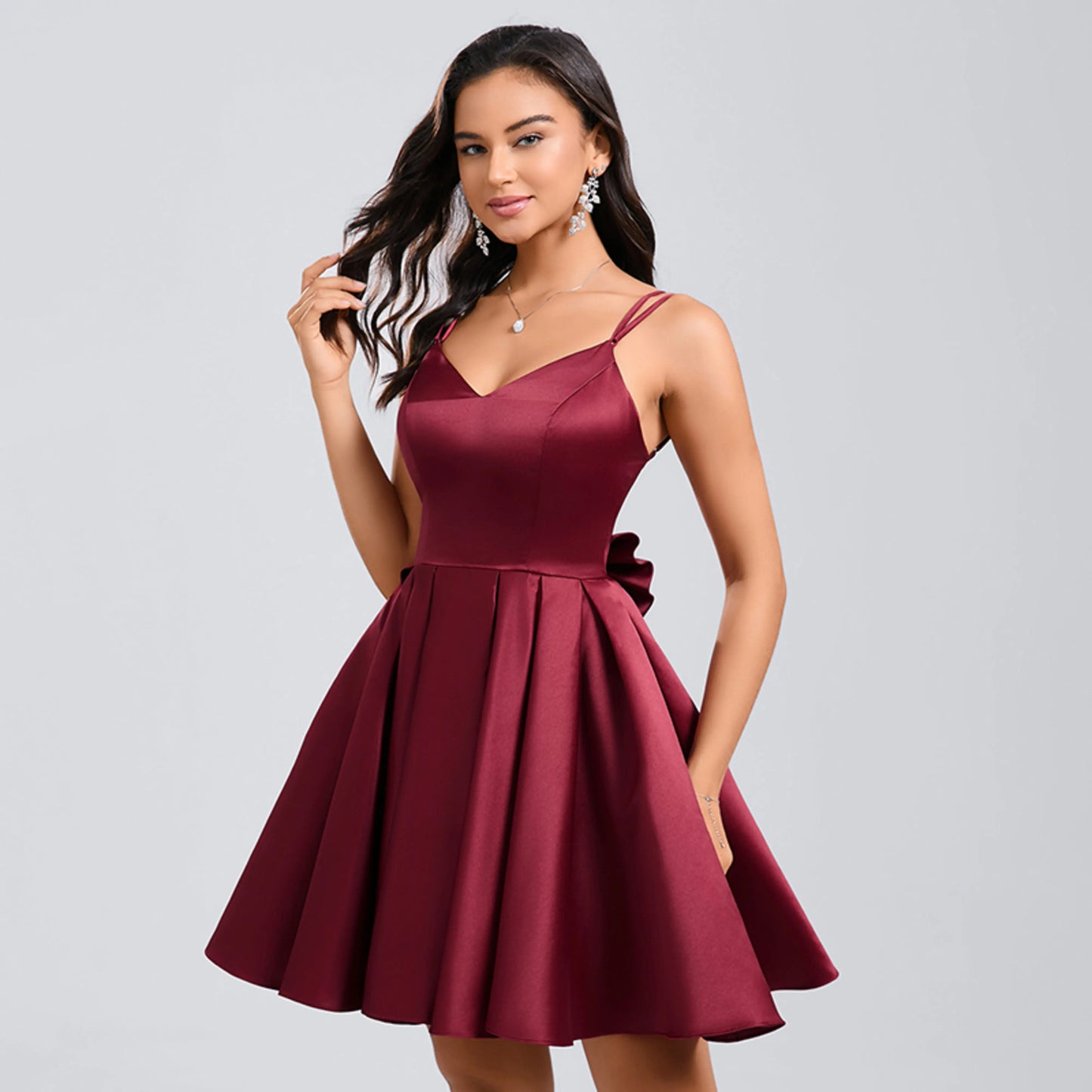 Chic A-Line V-Neck Strappy Pleated Burgundy Short Homecoming Dress