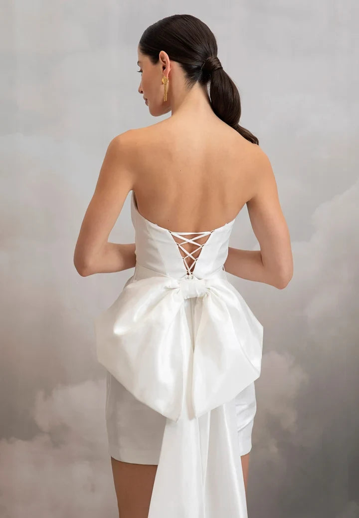 Chic Sheath Strapless Sleeveless Bow Train White Mini Wedding Dresses Bridal Gown