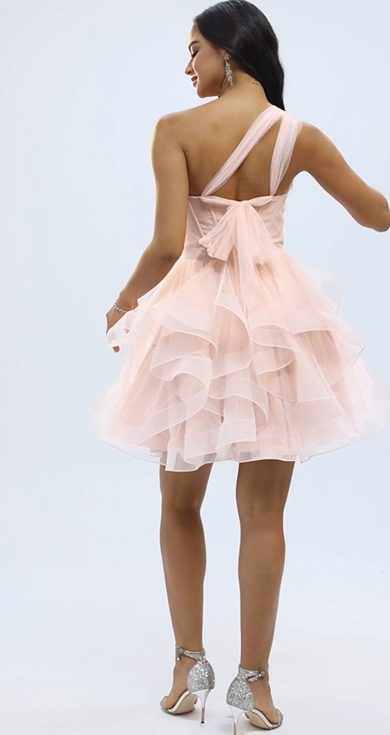 Princess style short tulle homecoming dress with sweetheart neckline.