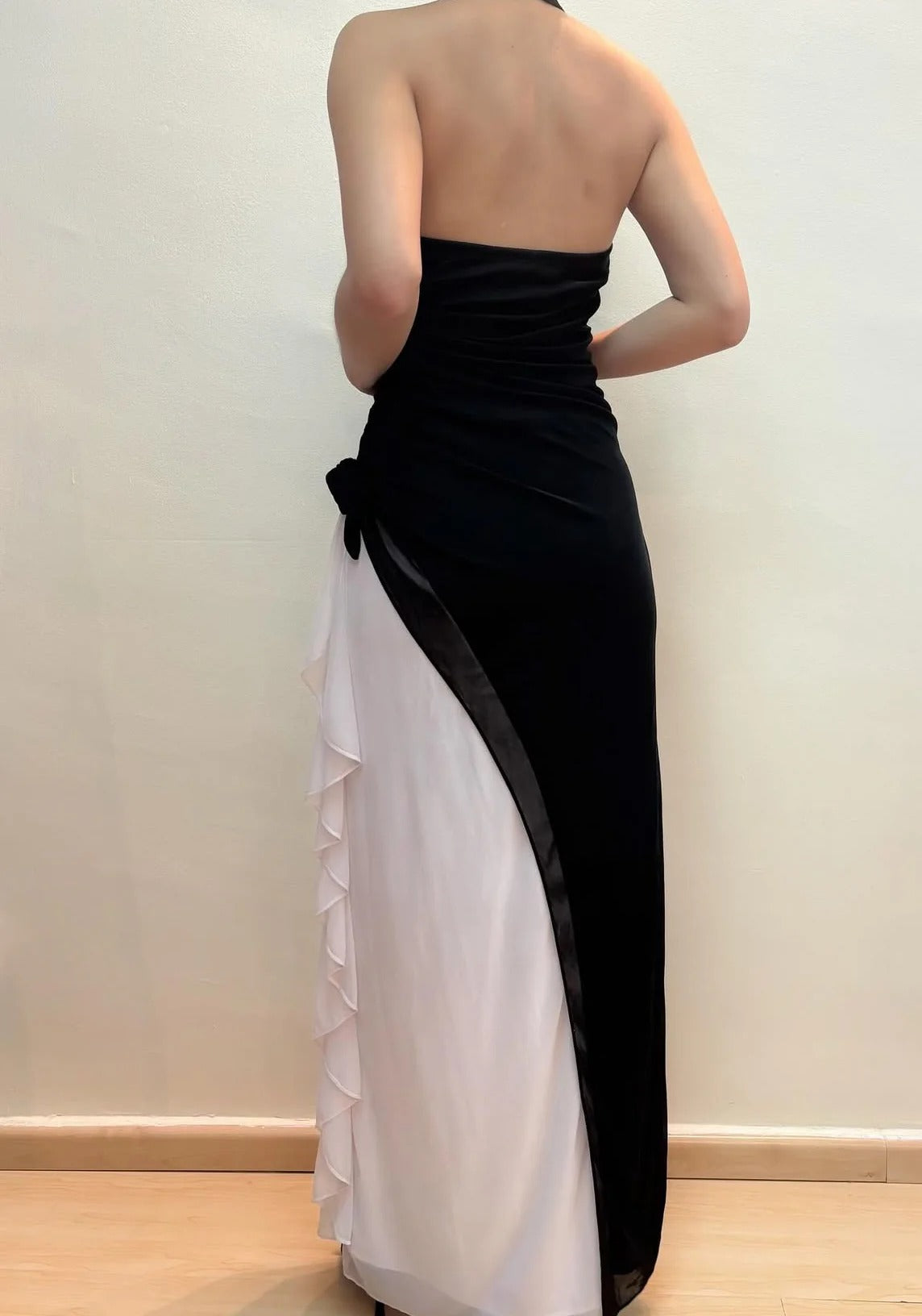 Elegant Halter Neck Rhinestone Embellished Ruched Waist Color Block Ruffle Maxi Prom Dress