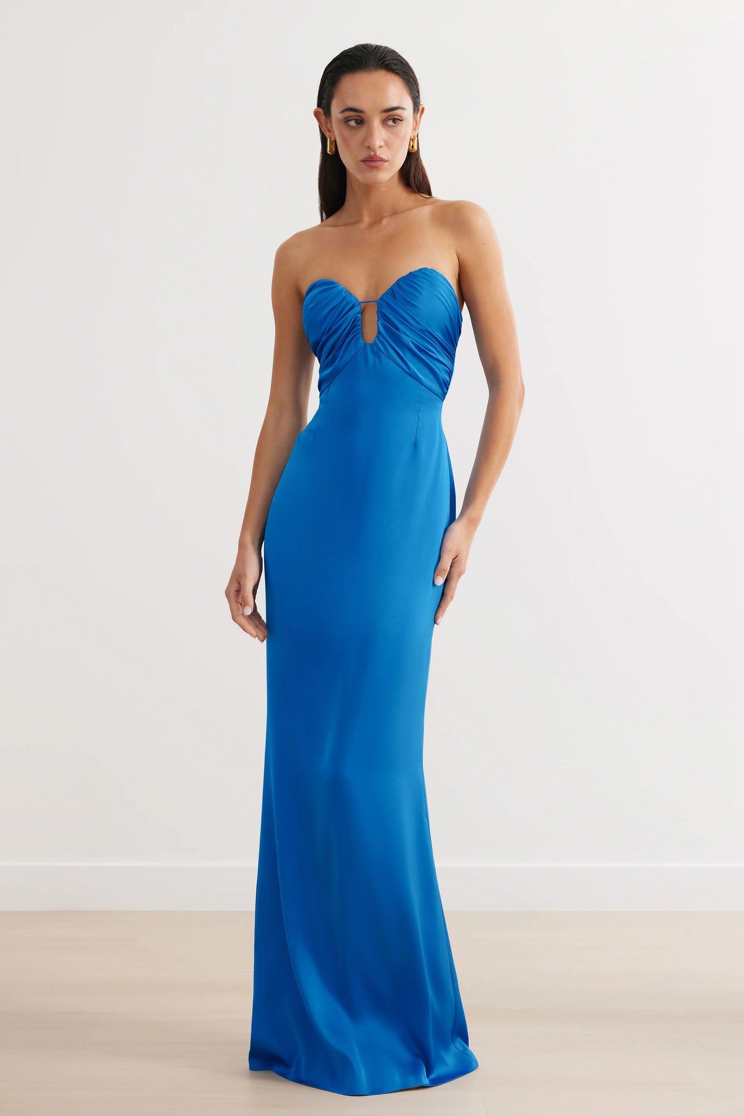 Elegant Mermaid Strapless Sweetheart Neck Keyhole Detail Satin Long Prom Dress in Blue for Formal Events