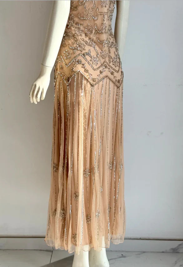 Elegant Nude V-Neck Prom Dress With 1920s Beaded Flapper Design Art Deco Beadwork And Fringe Skirt For Formal Evening Party