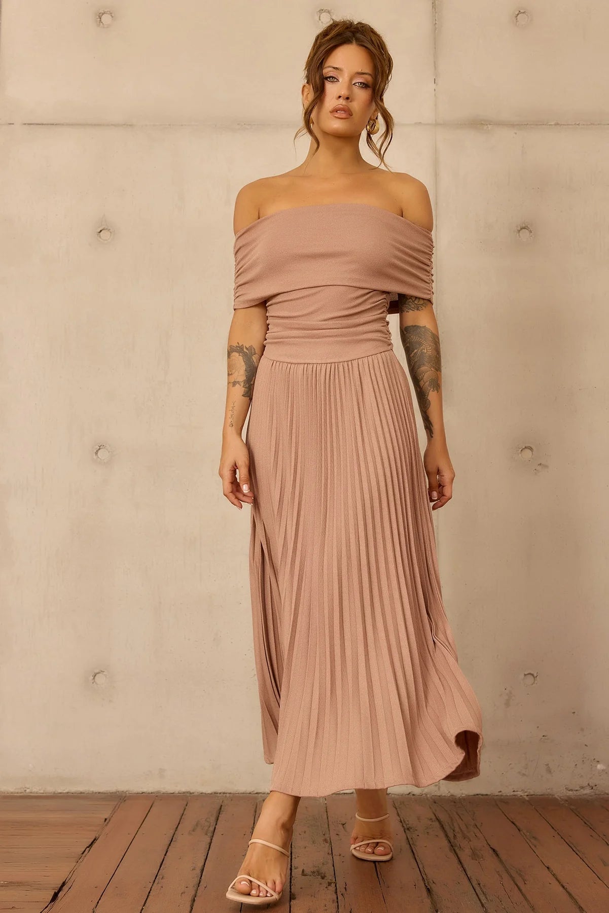 Elegant Off Shoulder Ruched Waist Pleated Ribbed Knit A Line Maxi Prom Dress For Formal Evening Gala Cocktail Party Wedding Guest
