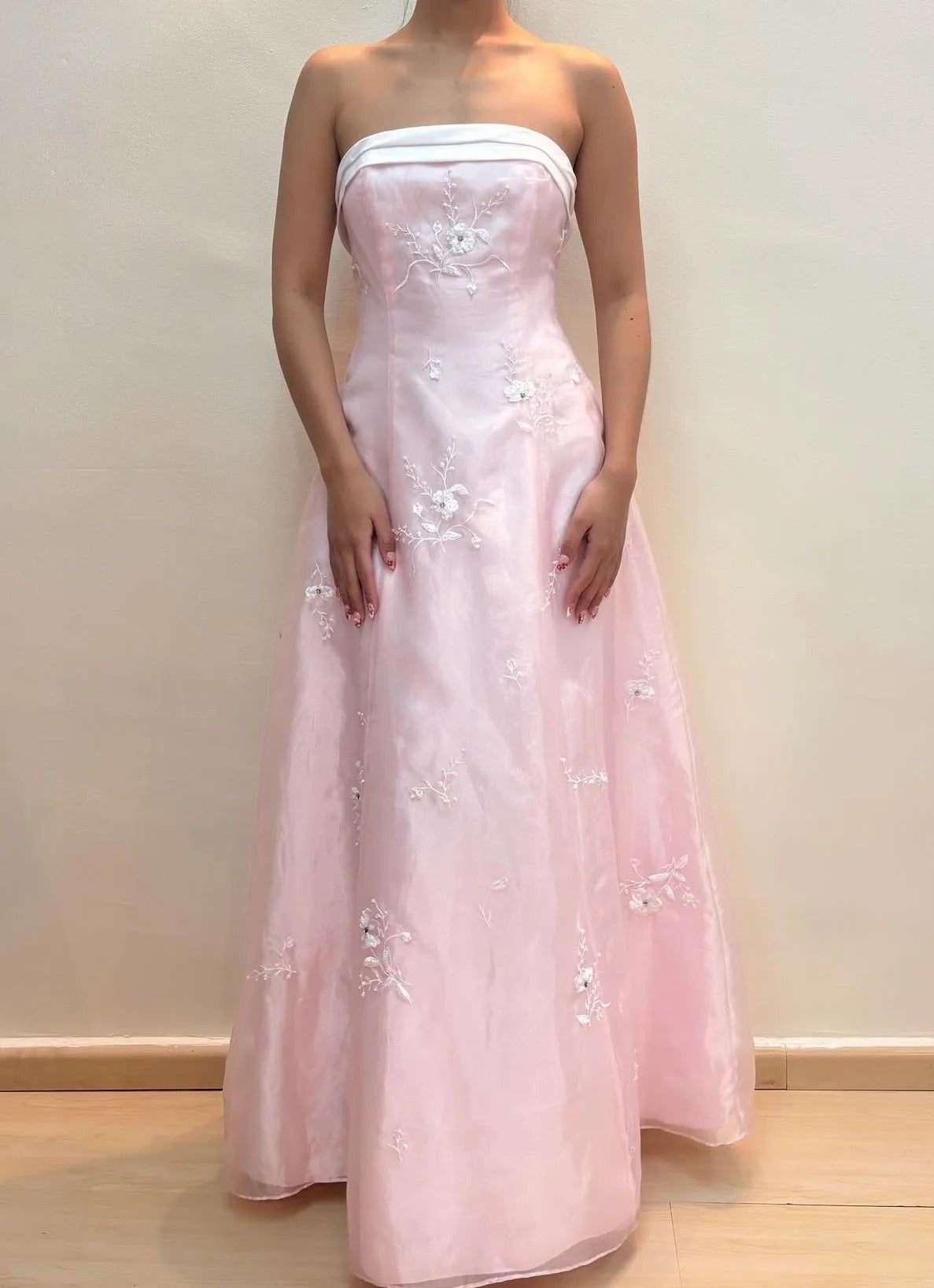 Elegant Strapless Contrast Trim Floral Embroidered Organza Maxi Prom Dress
