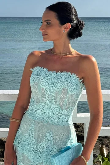 Elegant Strapless Scalloped Edge Bodice 3D Floral Lace Appliqué Tiered Ruffle A Line Tulle Evening Dress For Formal Evening Prom Wedding Guest Bridesmaid Beach Wedding Gala
