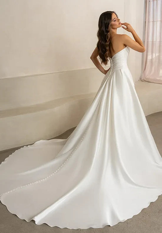 Elegant A-Line Sweetheart Sleeveless Ruched Slit White Long Wedding Dresses Women Gown