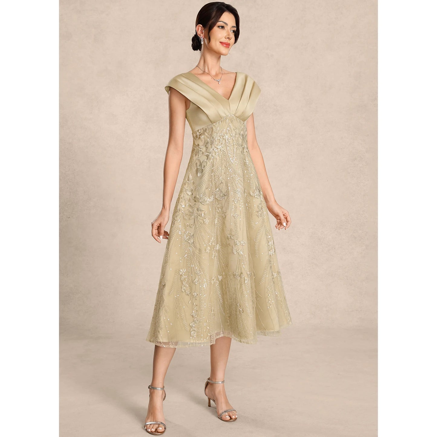 Elegant A-Line V-Neck Cap Sleeve Sequin Champagne Midi Mother of the Bride Gown