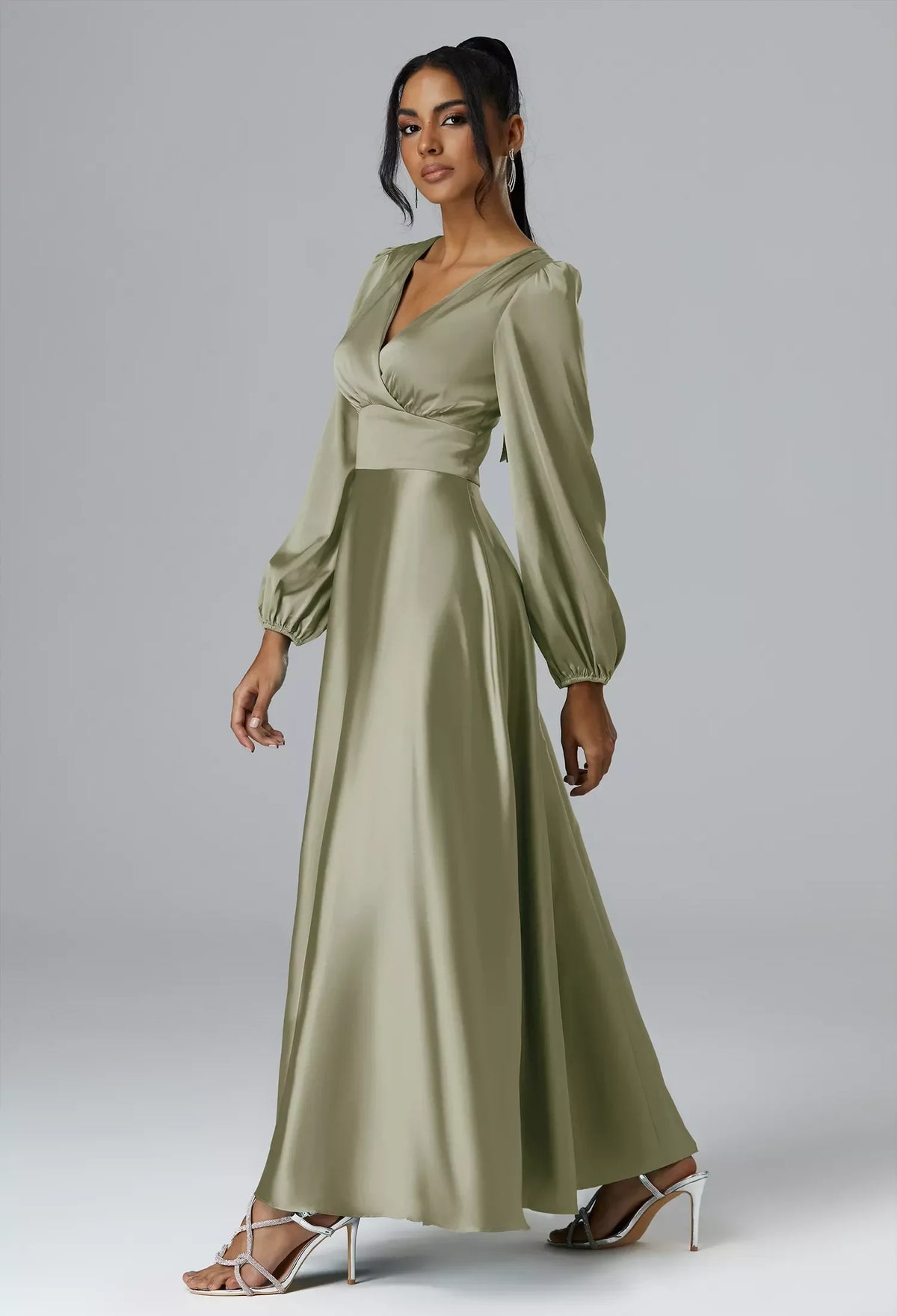 Elegant A-Line V-Neck Long-Sleeve Pleated Tie-Back Sage Maxi Bridesmaid Dress Women