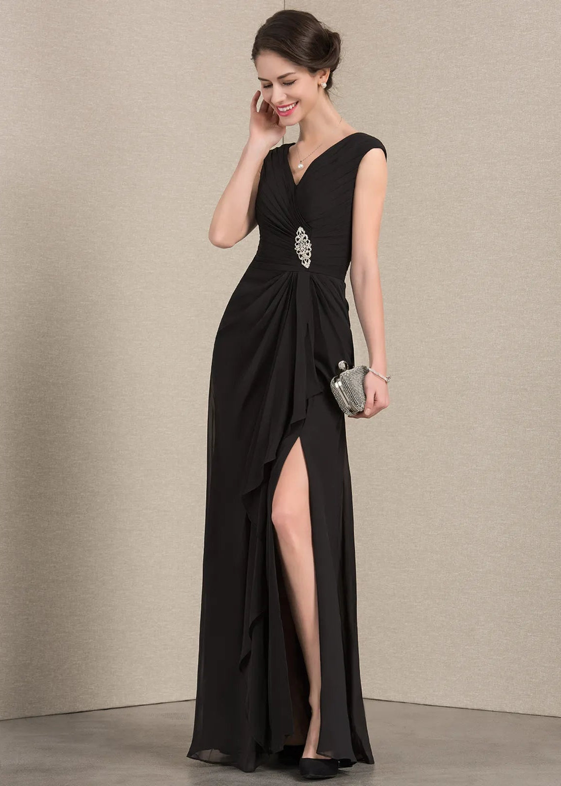 Elegant A-Line V-Neck Sleeveless Ruched Black Floor-Length Mother of the Bride Gown
