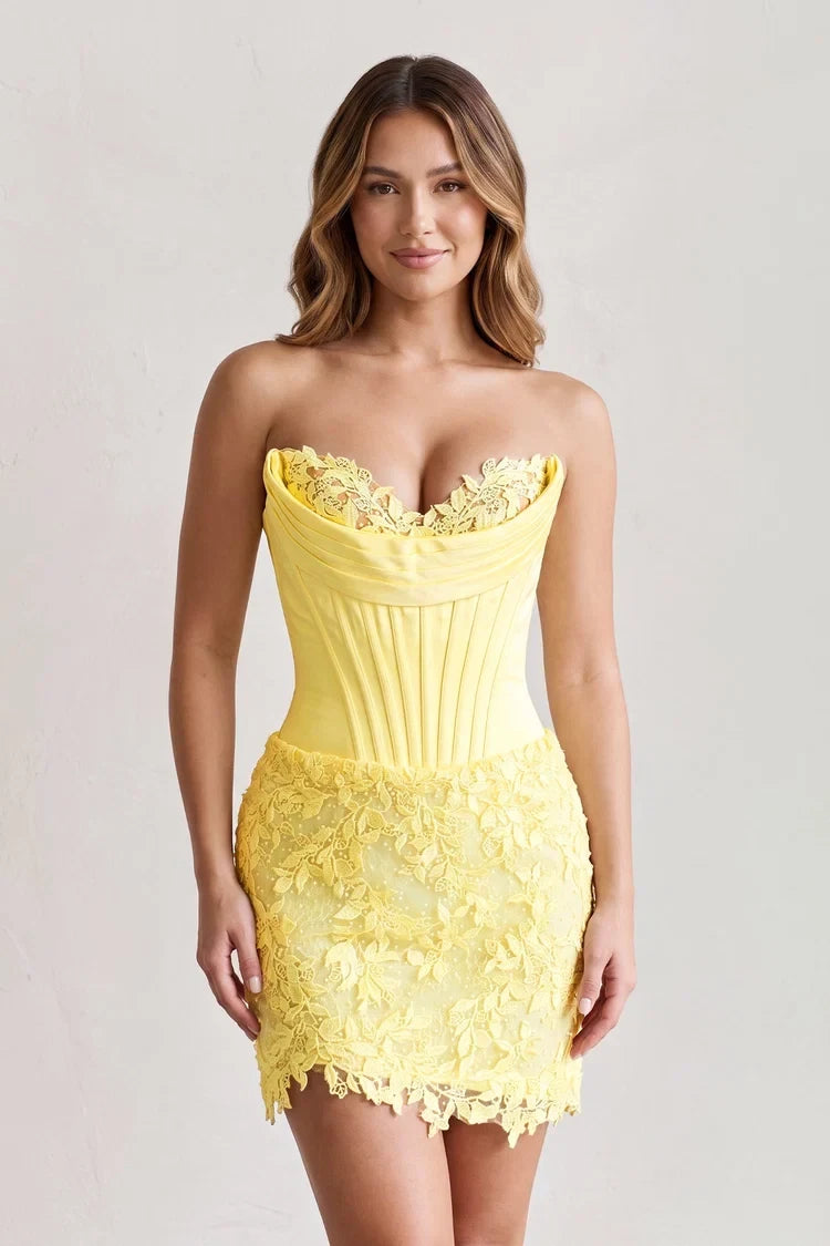 Elegant Bodycon Sweetheart Sleeveless Corset Lace Yellow Short Homecoming Dress