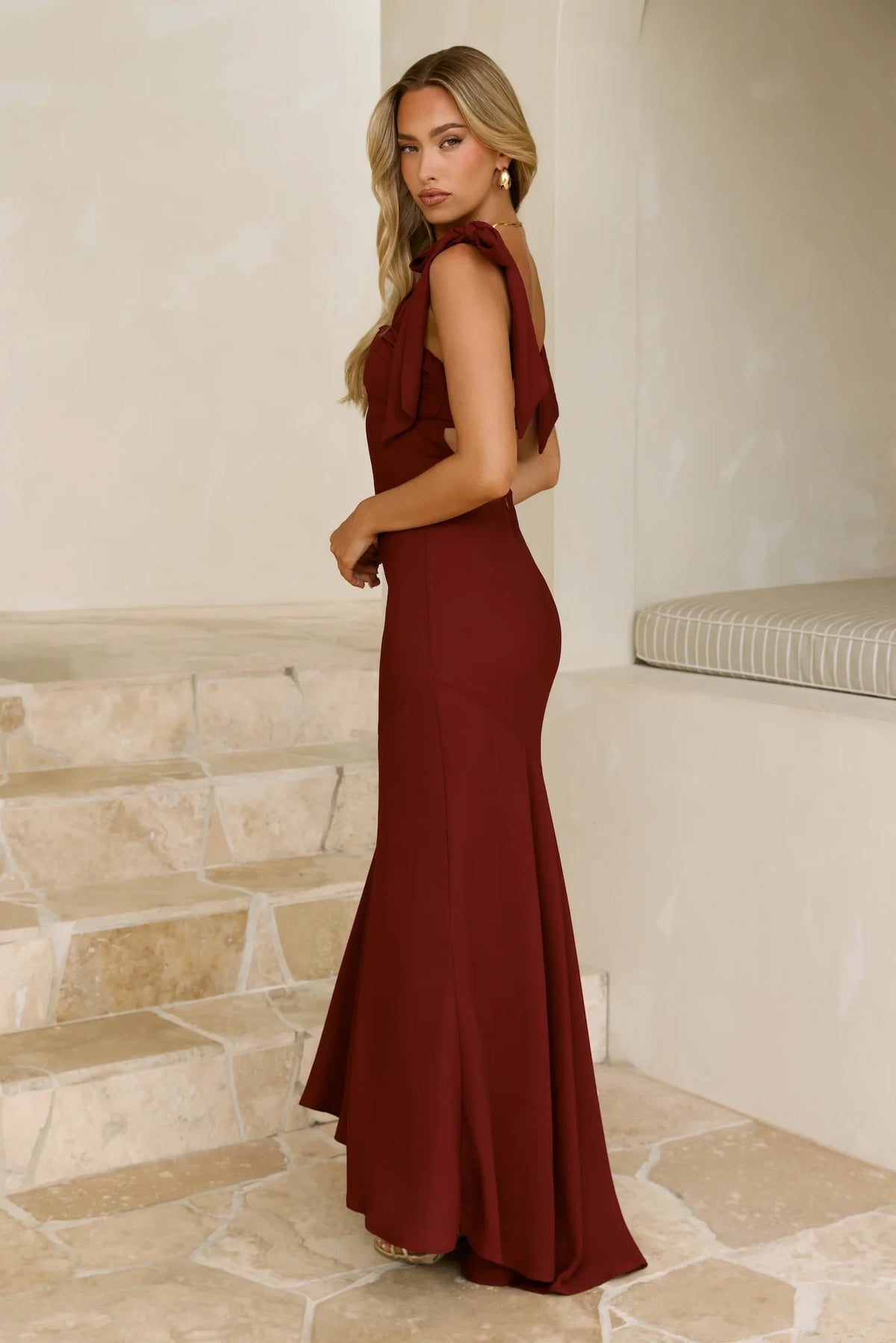Elegant Fitted Sweetheart Bow-Strap Backless Burgundy Floor-Length Prom Dress Women's Gown