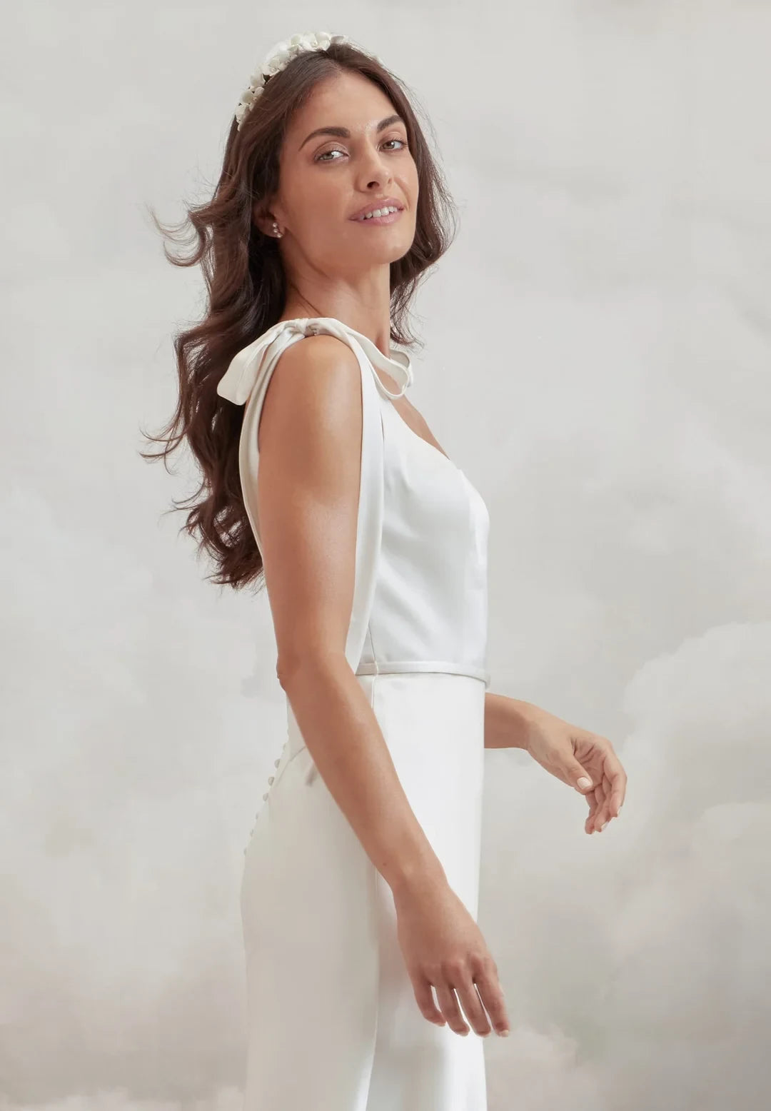 Elegant Sheath Square Neck Tie-Shoulder Backless Ivory Wedding Gown