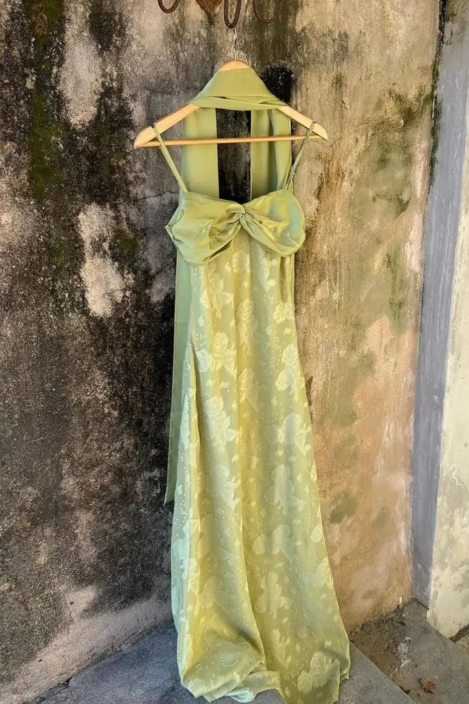 Elegant Sheath Sweetheart Sleeveless Ruched Scarf Green Long Prom Dresses Women