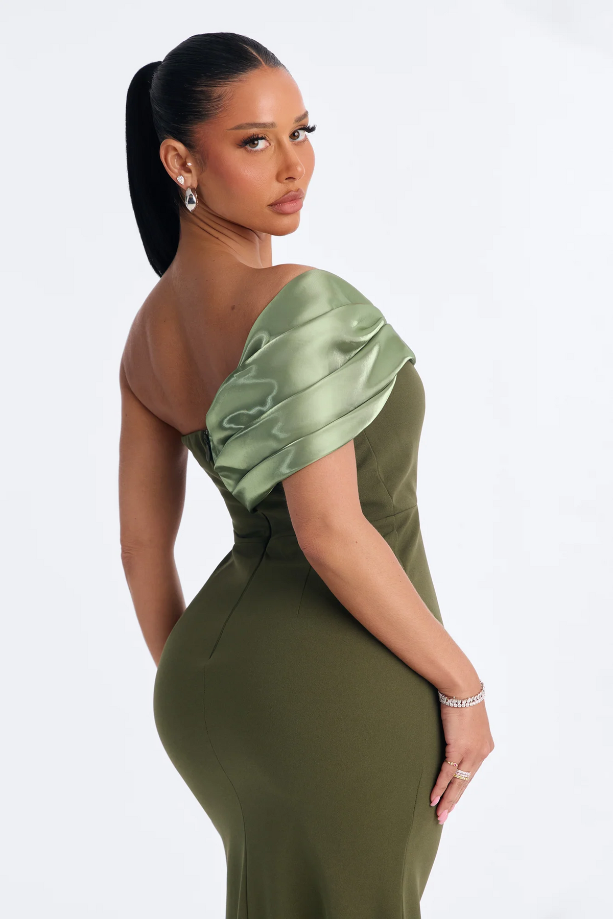 Elegant mermaid off shoulder satin drape split evening dress