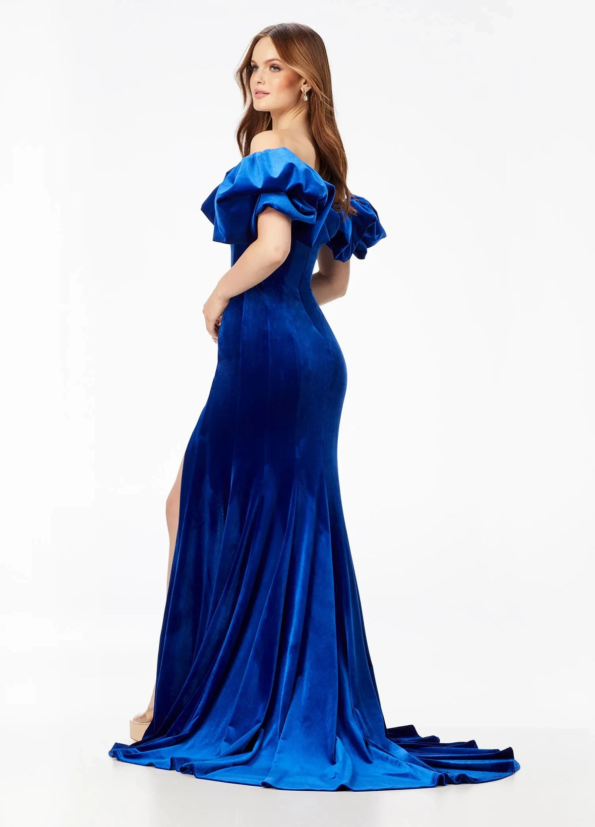 Glamorous Mermaid Off-Shoulder Puffy Ruffled Royal Blue Floor-Length Evening Dresses Gown