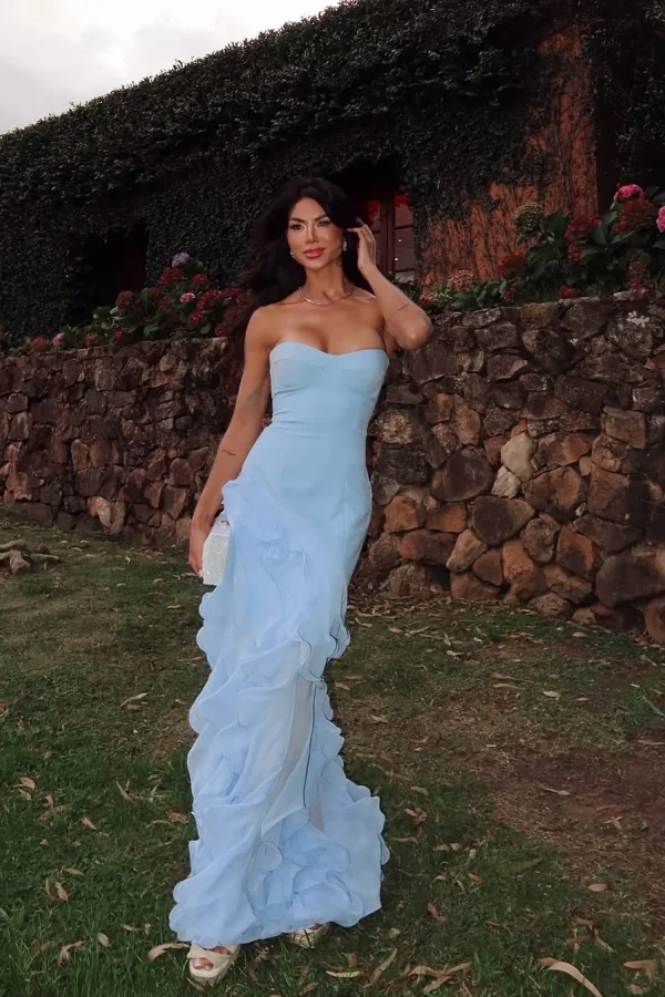Light Blue Strapless Prom Dress with Sweetheart Neckline and Ruffled Mermaid Skirt for Formal Events and Prom Nights