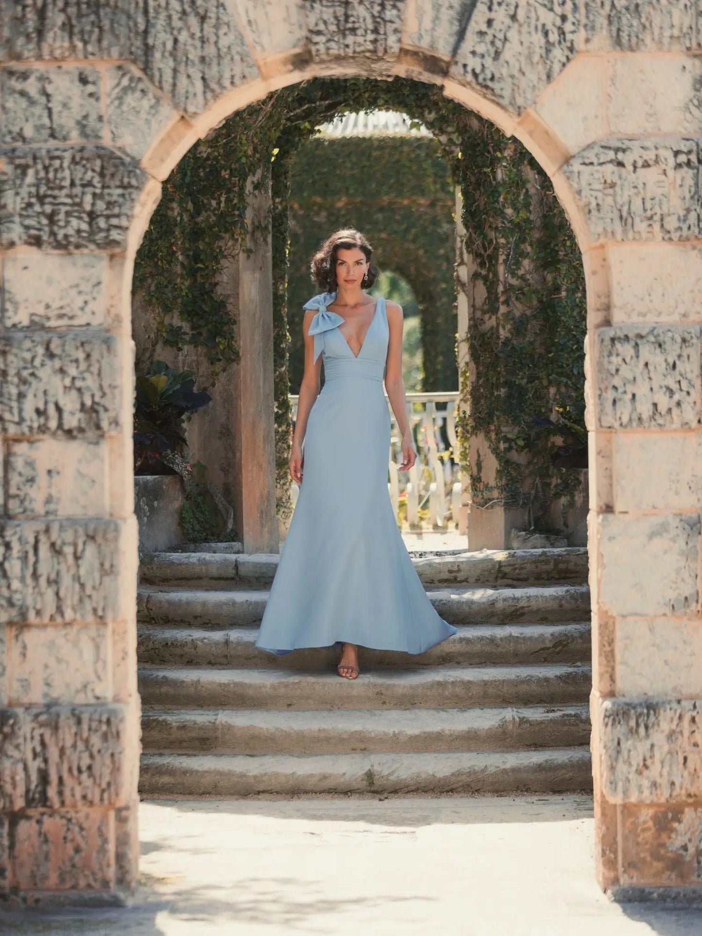 Romantic Mermaid V-Neck One-Shoulder Bow-Detail Open-Back Prom DressRomantic Mermaid V-Neck One-Shoulder Bow-Detail Open-Back Prom Dress
