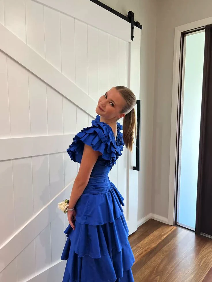 Ruffle V-Neck Flutter Sleeve Ruched Waist Tiered Layer Maxi Prom Dresses (Royal Blue)