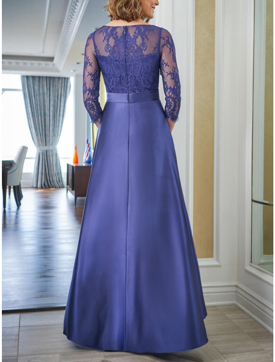 A-Line Mother of the Bride Dress Wedding Guest Party Elegant Scoop Neck Floor Length Satin 3/4 Length Sleeve with Lace Solid Color