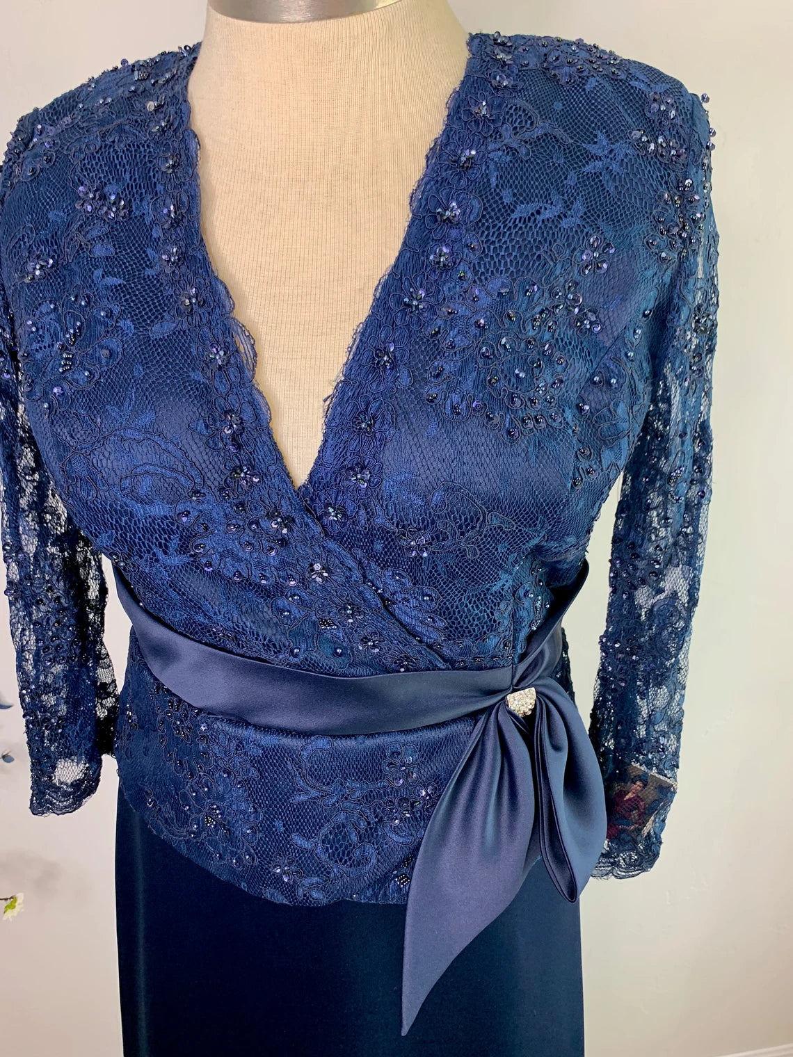 Navy Blue Lace Top Formal Dress Mother of the Bride Lace 3/4 Sleeve Dress A line Satin Cocktail Dresses