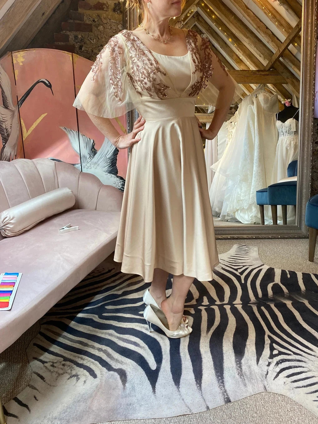 Champagne Mother Of The Bride Dress Flattering A-line Gold Mother of the Bride Dresse Beaded Dress