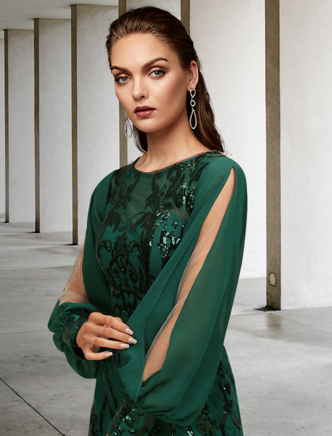 Mermaid / Trumpet Mother of the Bride Dress Wedding Guest Elegant Jewel Neck Sweep / Brush Train Long Sleeve with Appliques