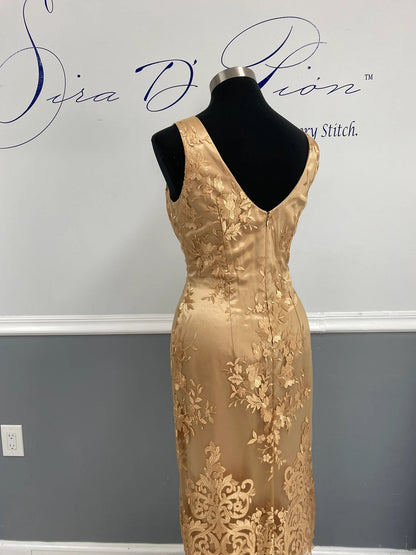 Sheath Antique Gold Lace Short Dress Elegant Sleeveless Mother of the Bride Dresse