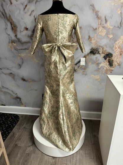 Mother Of The Bride Dresses Off The Shoulder Dress 3/4 Length Sleeve Trumpet Style Sage Gold Dress