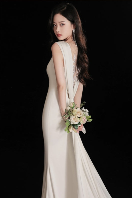 Elegant Sleeveless Mermaid Satin Simple Train Dress Wedding Dress with Lace Open Back