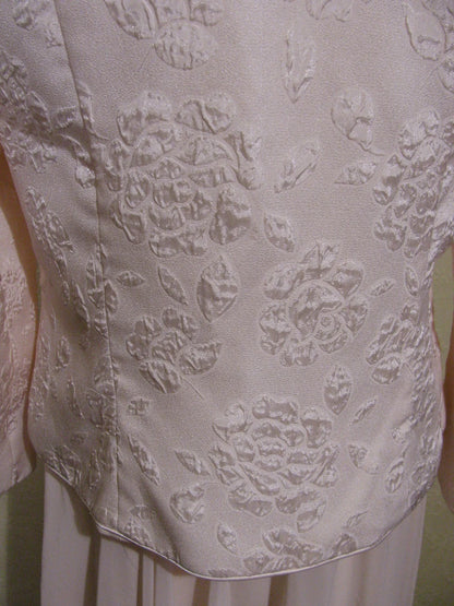 Two Piece Light Blush Pink Knee-length Mother Of The Bride Dress