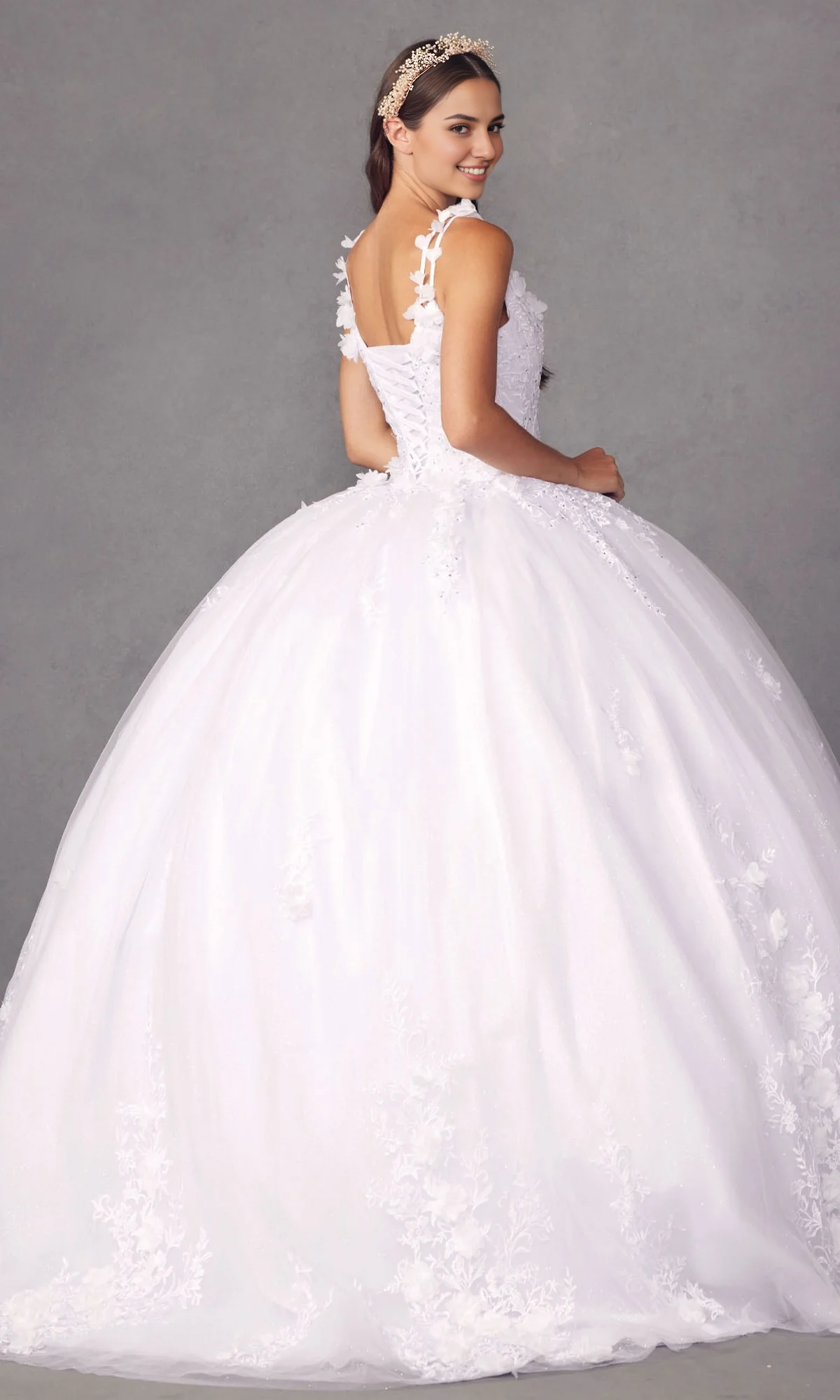 Traditional White Quinceañera Dress Princess Dress Floor Length Sleeveless with Appliques