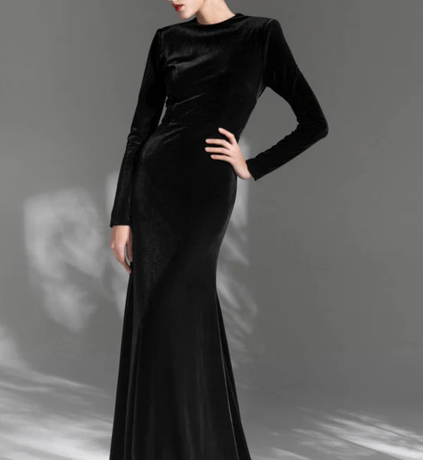 Elegant Long sleeves Boat Neck crisscross Back Velvet Dress with Train