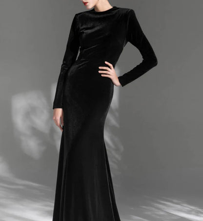 Elegant Long sleeves Boat Neck crisscross Back Velvet Dress with Train