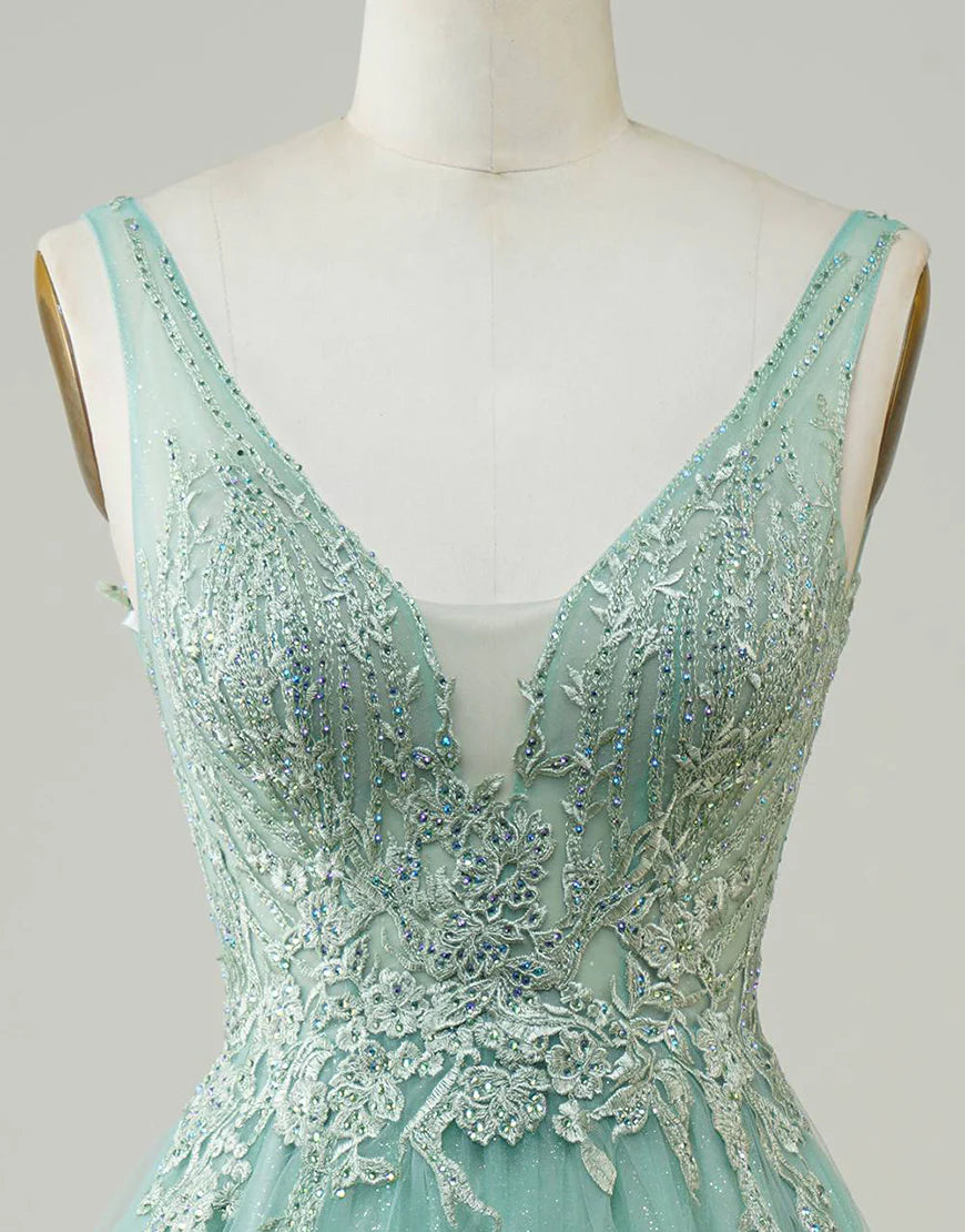 A Line Cute V-Neck Homecoming Dress with Appliques