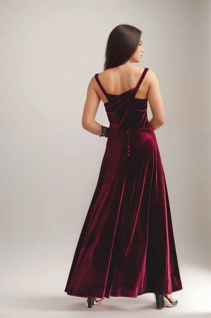 Audrey Hepburn-inspired long velvet dress with elegant back and draped neckline (gloves not included)