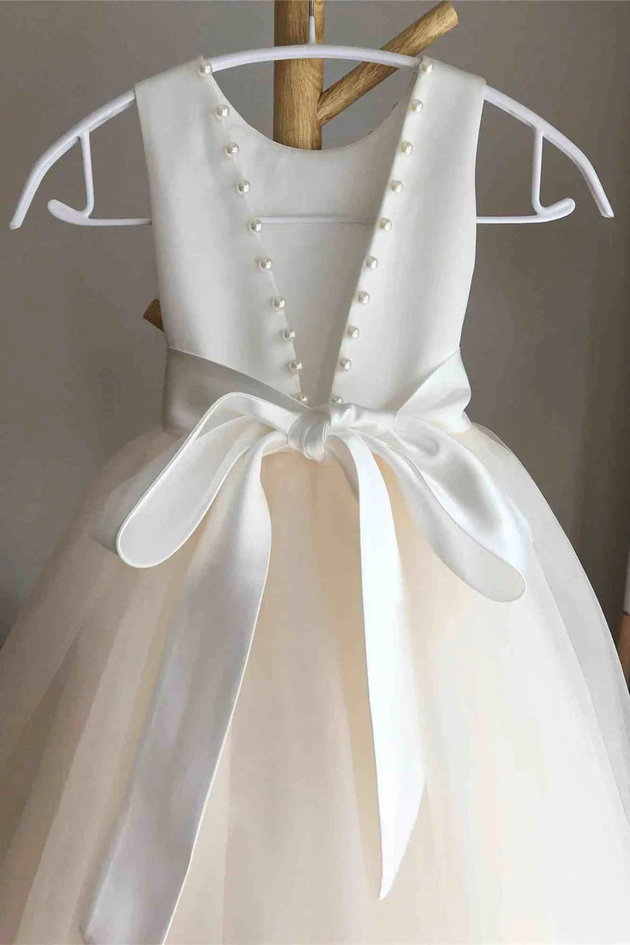 White Sleeveless Open Back Pearls Girl Party Dress