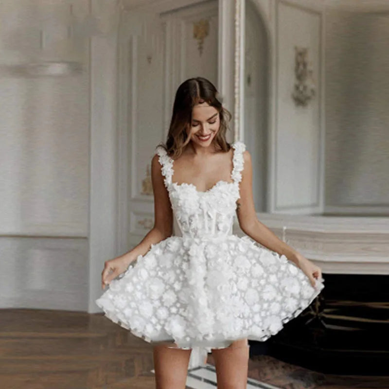 Spaghetti Strap Lace Simple Mini Wedding Dresses Sleeveless Sweetheart Prom Dress